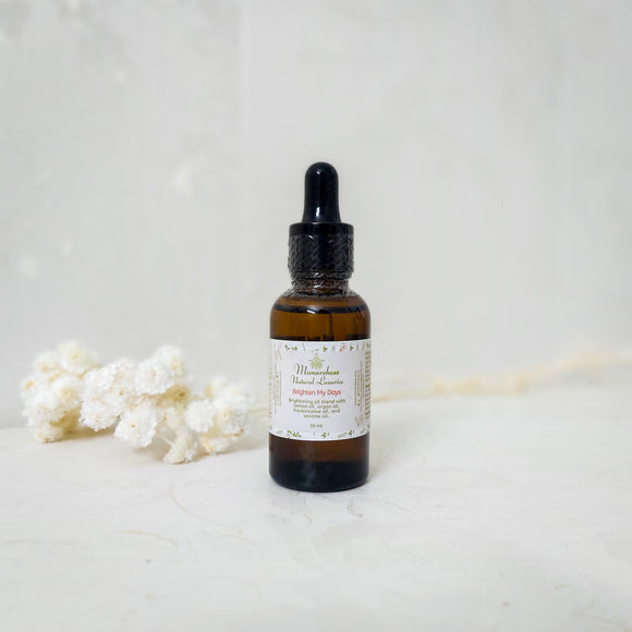 Brighten my Days serum. Oil blend in 30 ml dropper with argan oil, lemon oil, and frankincense oil. Monarchess Natural Luxuries skin care products. Monarchess, Amman, Jordan