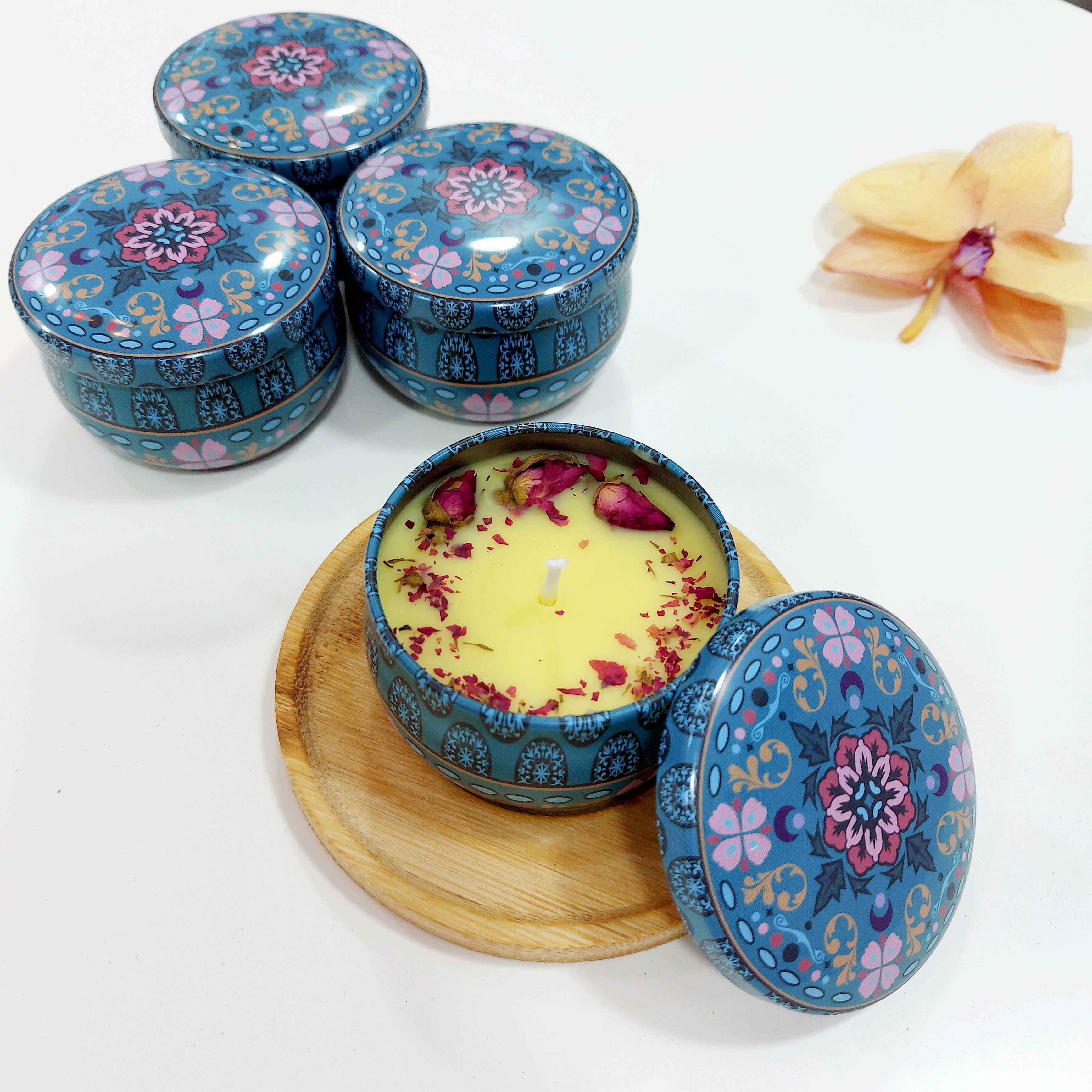 Fragrant Breeze scented natural soy wax and bee wax candles. Available in: rose, lavender, and coconut and vanilla. Monarchess Natural Luxuries skin care products. Monarchess, Amman, Irbid, Jordan
